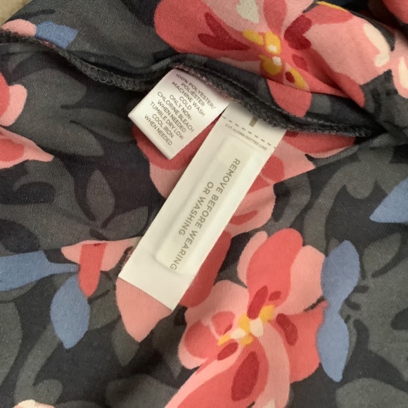 Ann Taylor floral print blouse - Picture 5 of 6